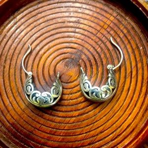 Silpada sterling silver filigree open hoop huggie earrings